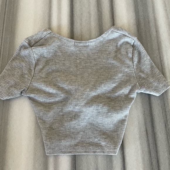 Grey Rib Knot Front Short Sleeve Crop Top US0 NEW - Picture 7 of 7